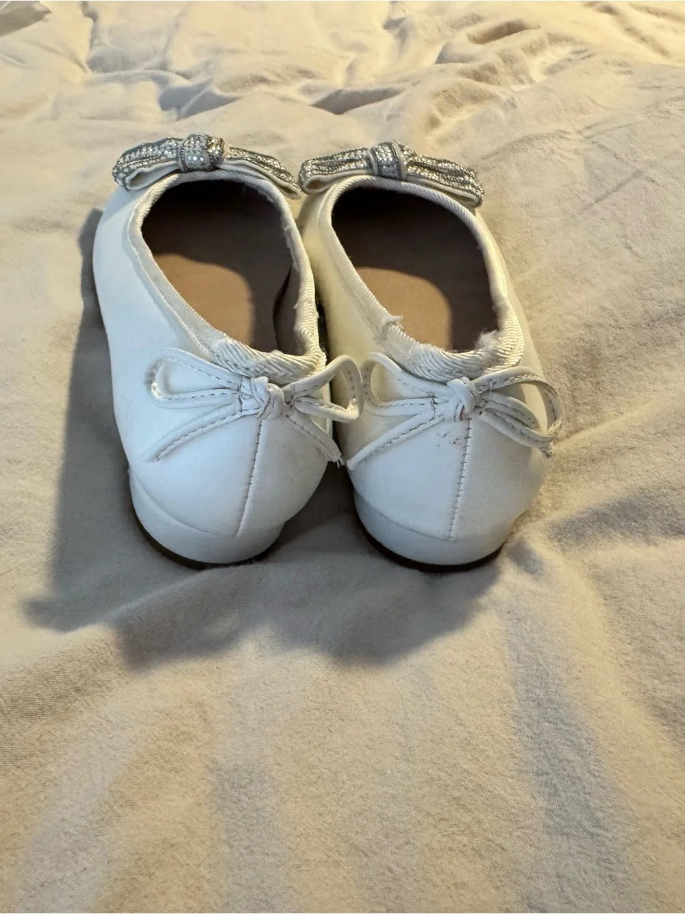 Stuart Weitzman Ivory Bow Embellished Ballet Flats girls size 2